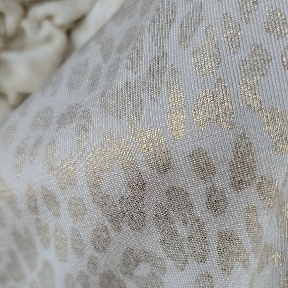 New Directions Cream And Mettalic Gold Ruched Neckline  Tank Top - Picture 5 of 10